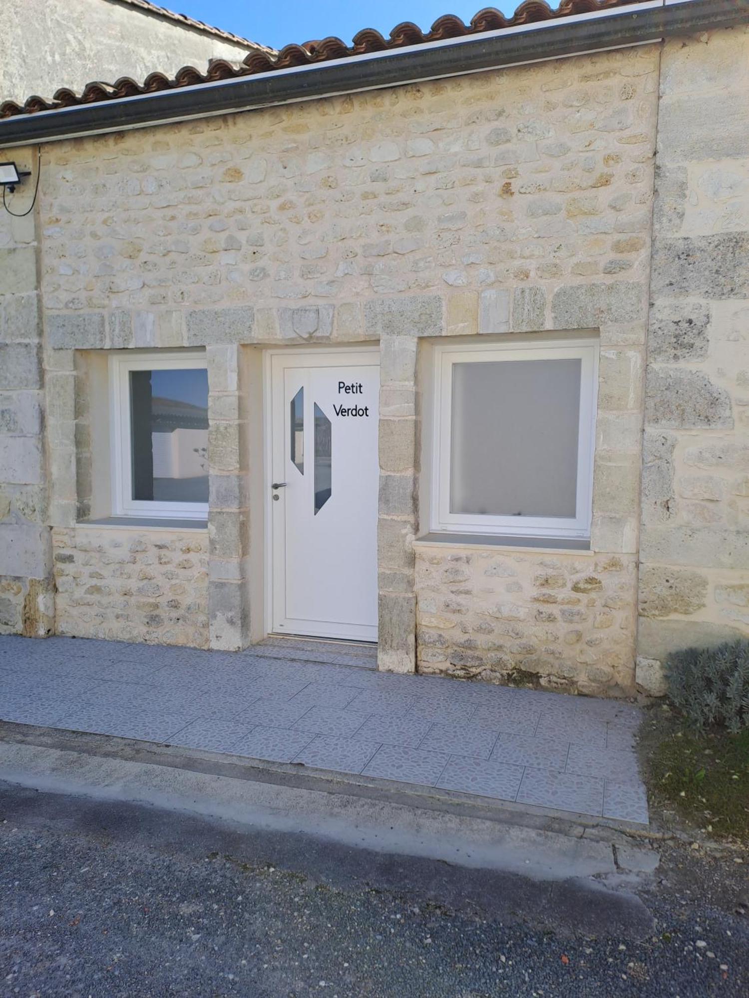 Chambres D'Hotes Chateau Pierre De Montignac Civrac-en-Médoc Zewnętrze zdjęcie